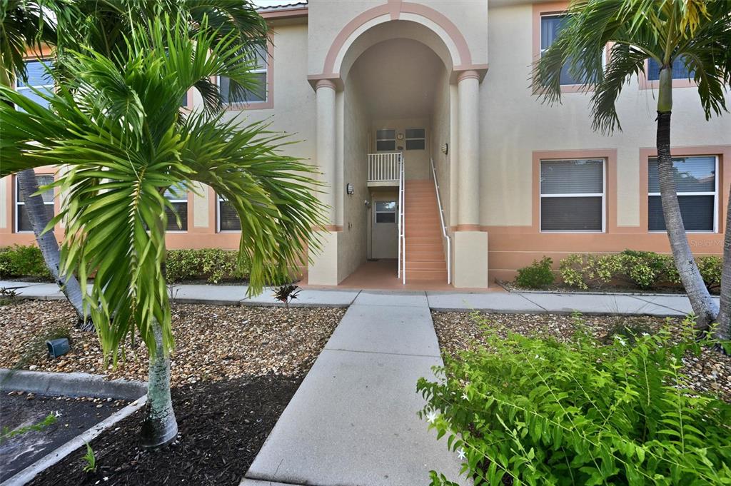 15441 BELLAMAR CIRCLE UNIT 1113, FORT MYERS, FL — photo 3 of 30