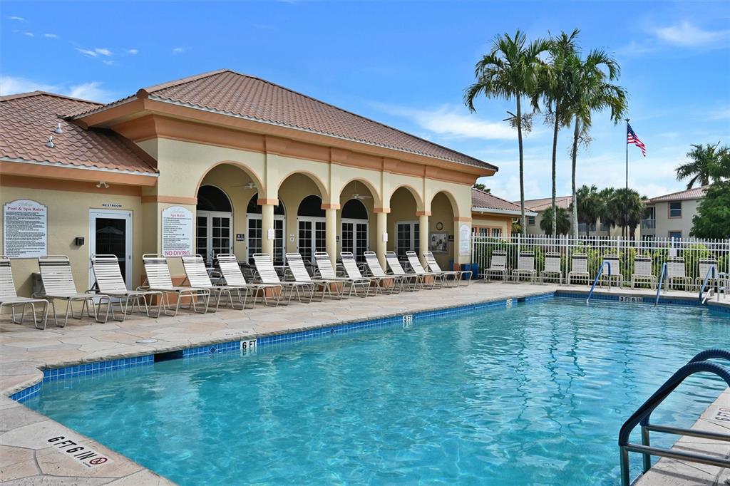 15441 BELLAMAR CIRCLE UNIT 1113, FORT MYERS, FL — photo 4 of 30