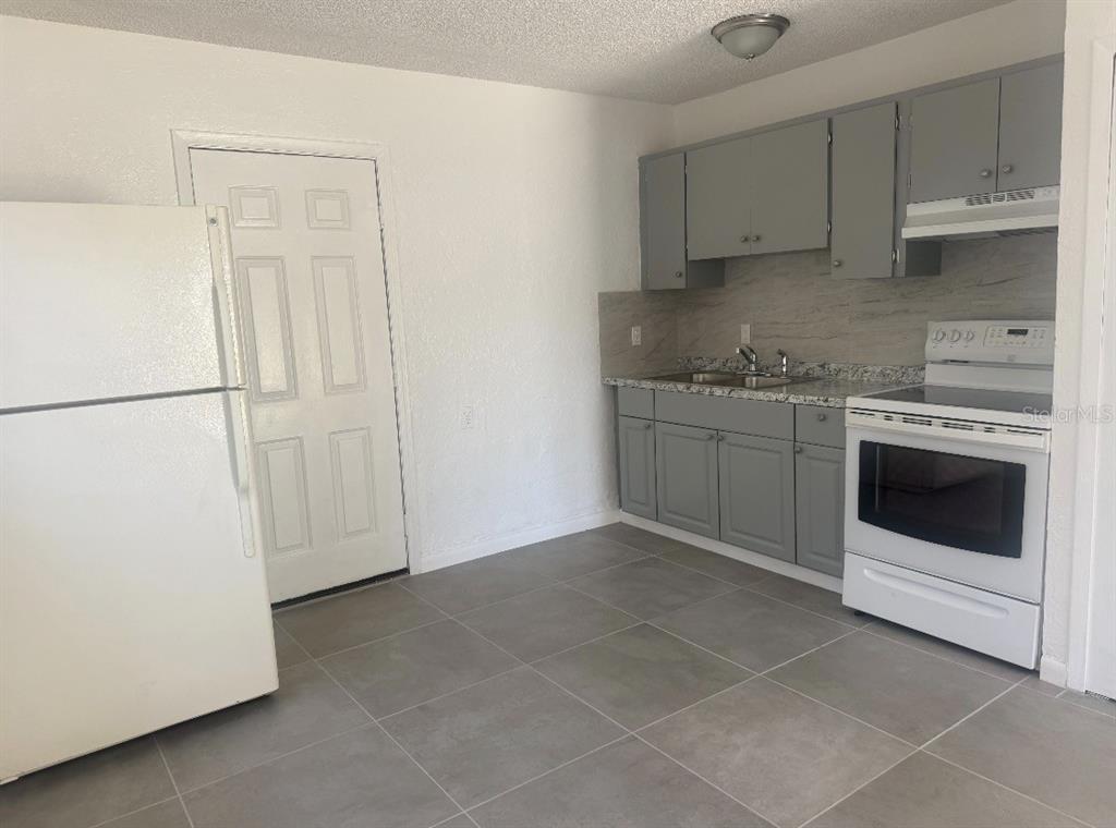 332 BLANCO COURT UNIT 332, AVON PARK, FL — photo 3 of 9