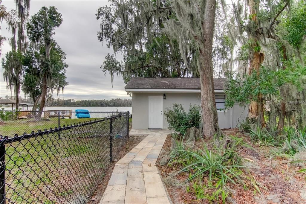 318 DEER COVE LANE UNIT B