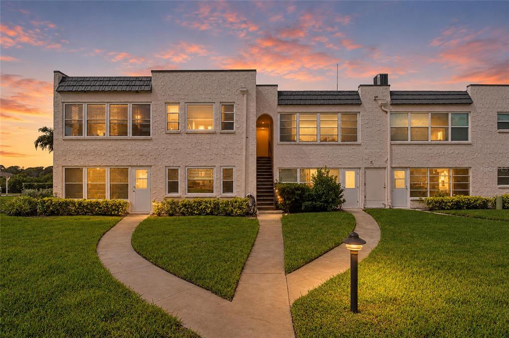 211 FERNWOOD CIRCLE UNIT 211, SEMINOLE, FL — photo 4 of 39