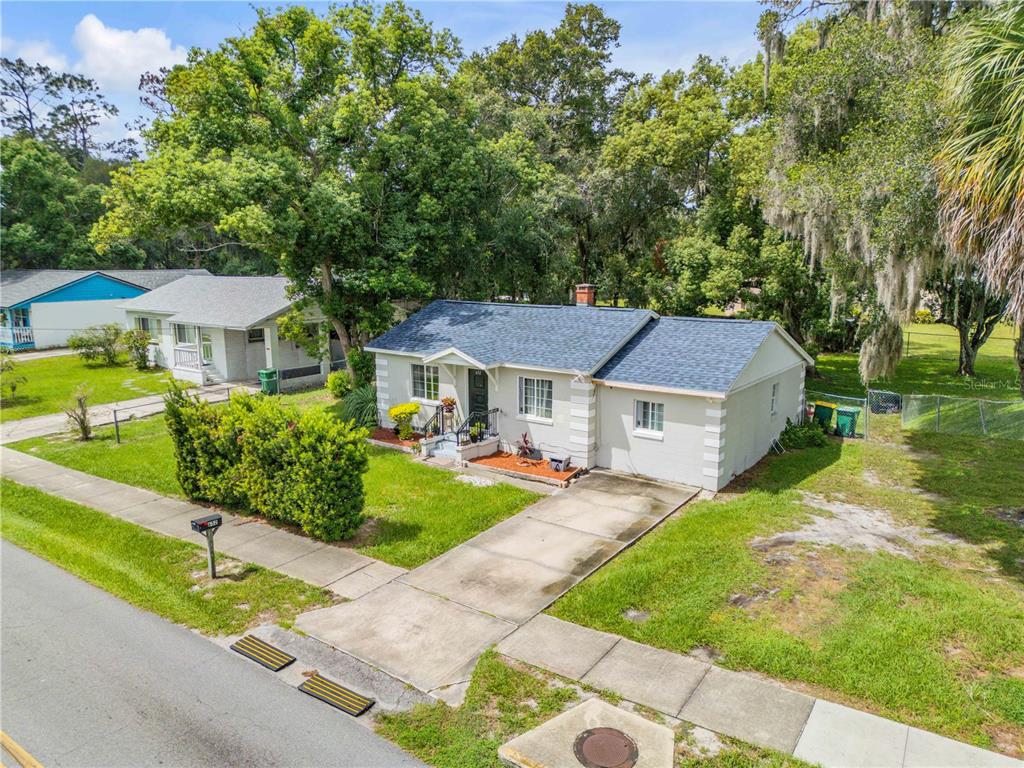 652 N STONE STREET, DELAND, FL — photo 4 of 21