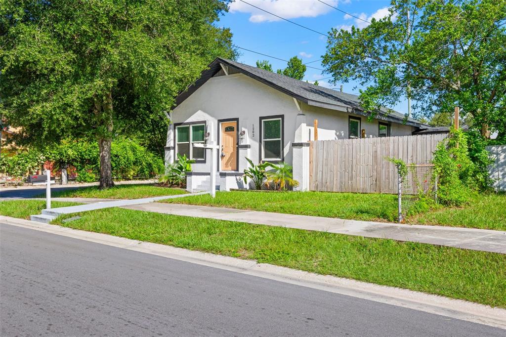 1202 E 32ND AVENUE, TAMPA, FL — photo 2 of 30