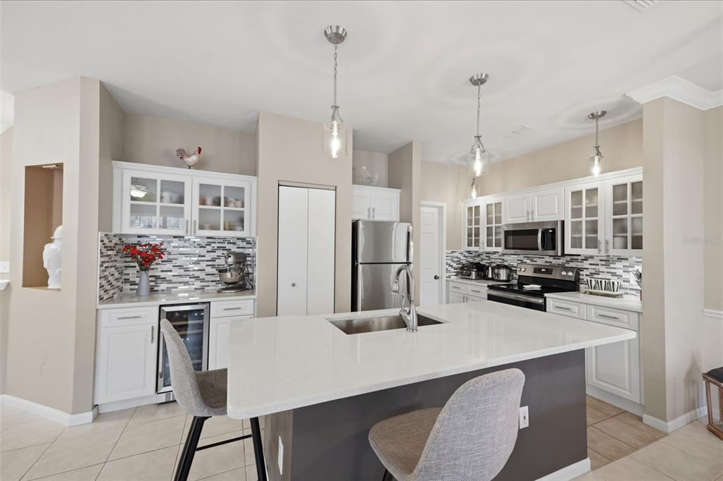 2171 PORTOFINO PLACE UNIT 27-28, PALM HARBOR, FL — photo 4 of 44
