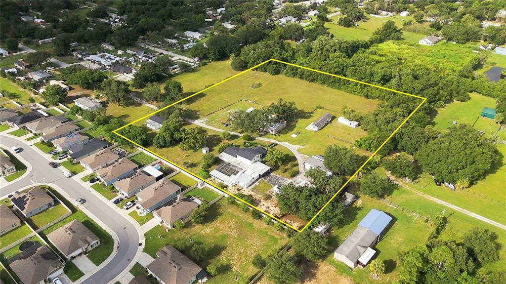 240 1ST STREET, DAVENPORT, FL — photo 4 of 30