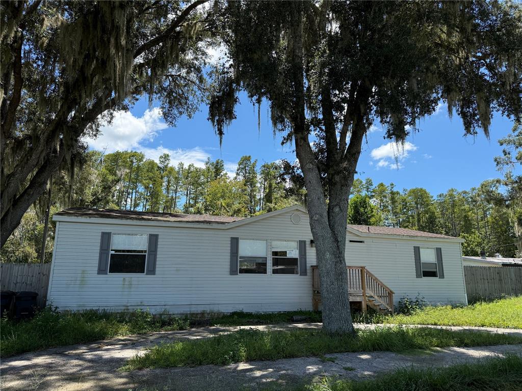 19036 BREWER ROAD, LAND O LAKES, FL — photo 2 of 27