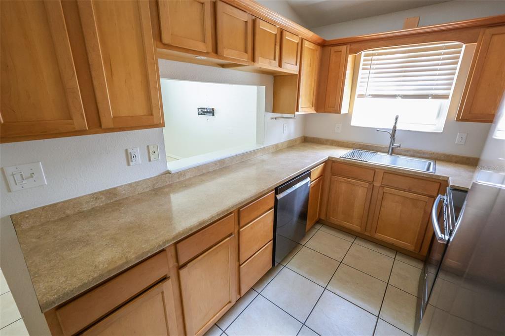 207 12TH AVENUE S, SAFETY HARBOR, FL — photo 5 of 21