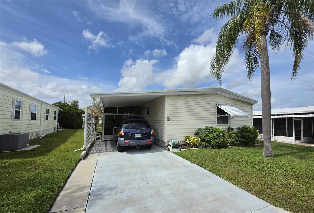 5293 POINCIANA CIRCLE