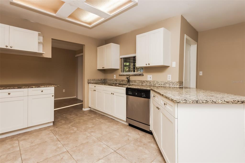 17144 ANTIGUA ROAD, FORT MYERS, FL — photo 5 of 16