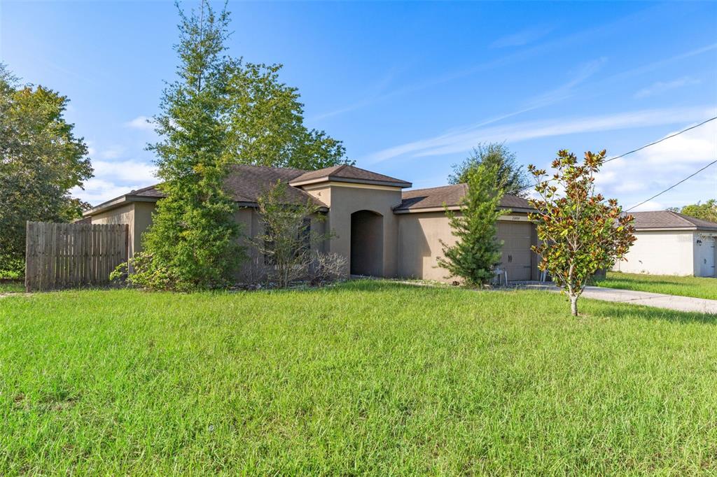 26484 KEVIN KELLY AVENUE, BROOKSVILLE, FL — photo 2 of 27