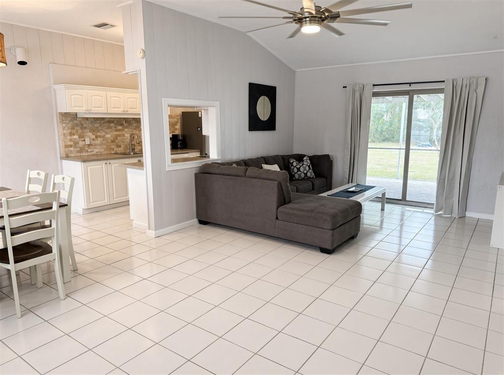 1837 BUCCANEER DRIVE, SARASOTA, FL — photo 3 of 30