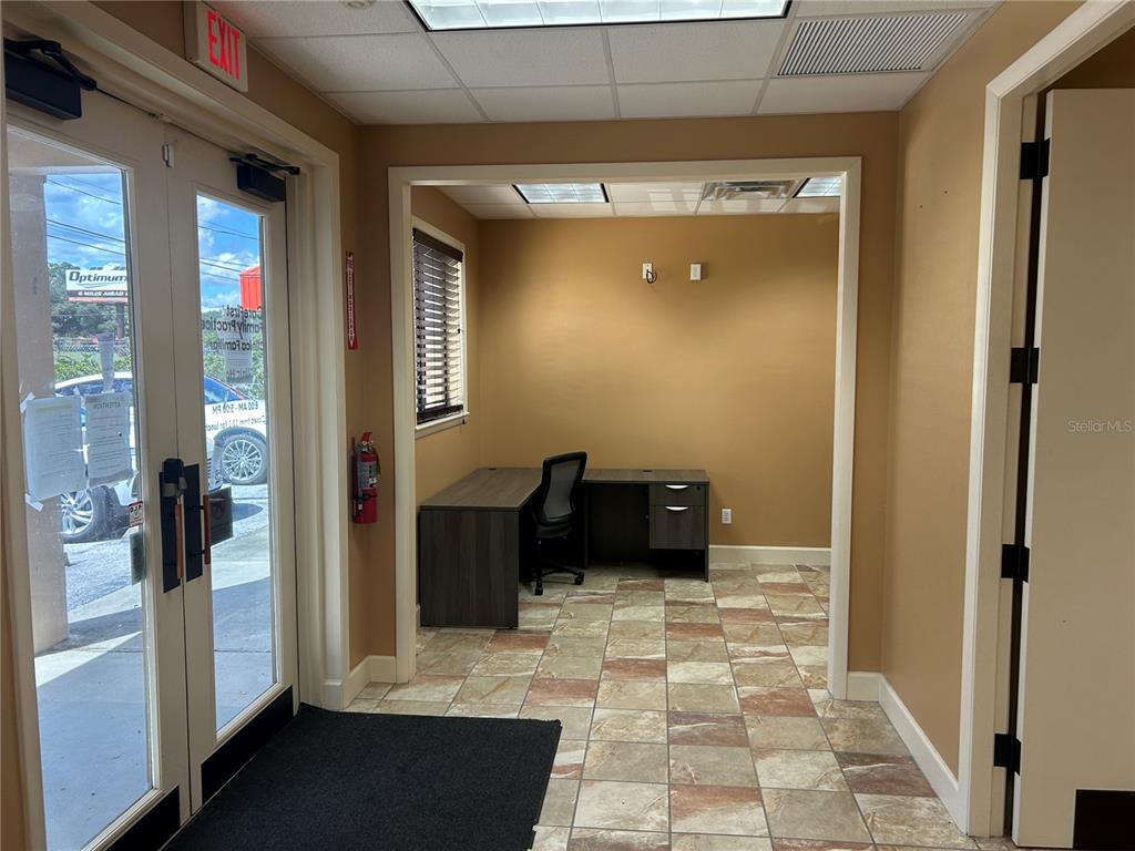 12301 SE US HIGHWAY 441 UNIT C, BELLEVIEW, FL — photo 3 of 5
