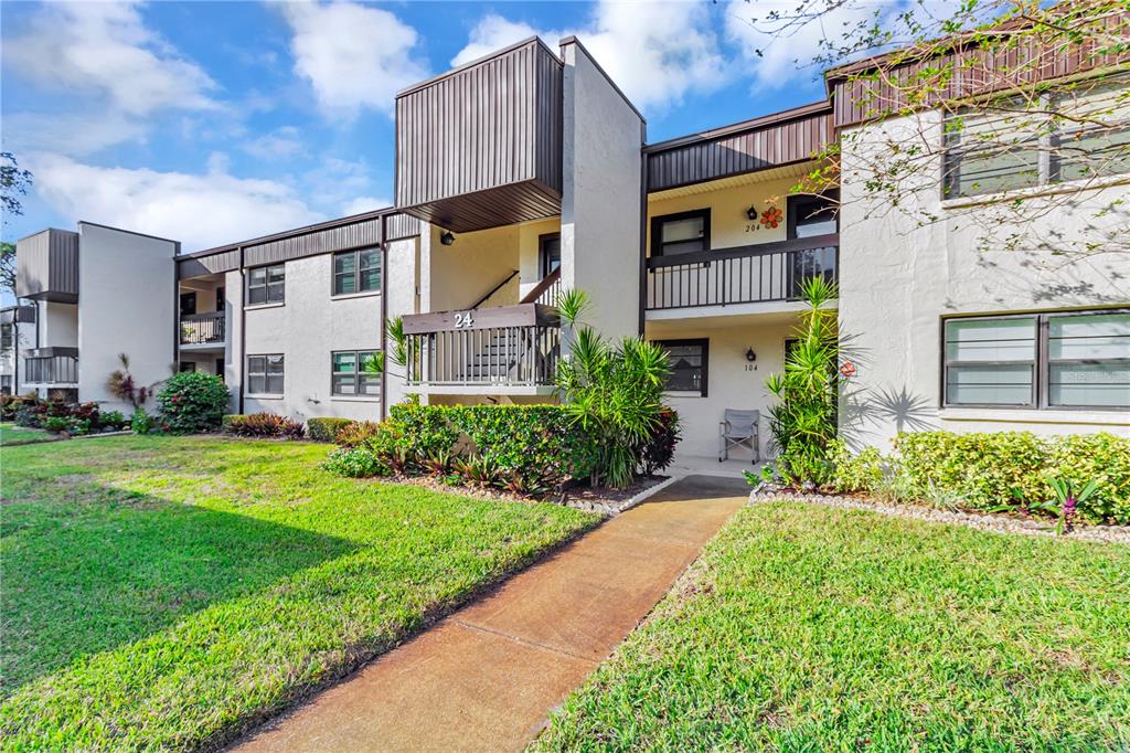2400 WINDING CREEK BOULEVARD UNIT 24-203, CLEARWATER, FL — photo 2 of 27