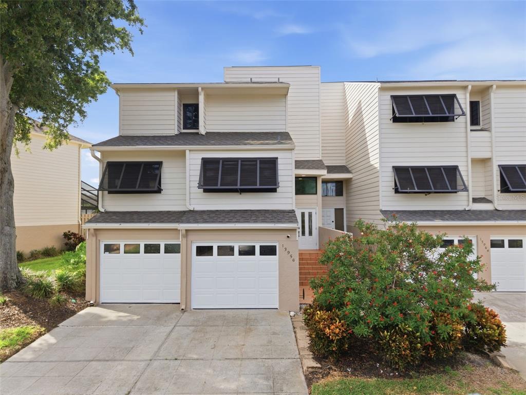 13956 LAKE POINT DRIVE, CLEARWATER, FL — photo 3 of 30