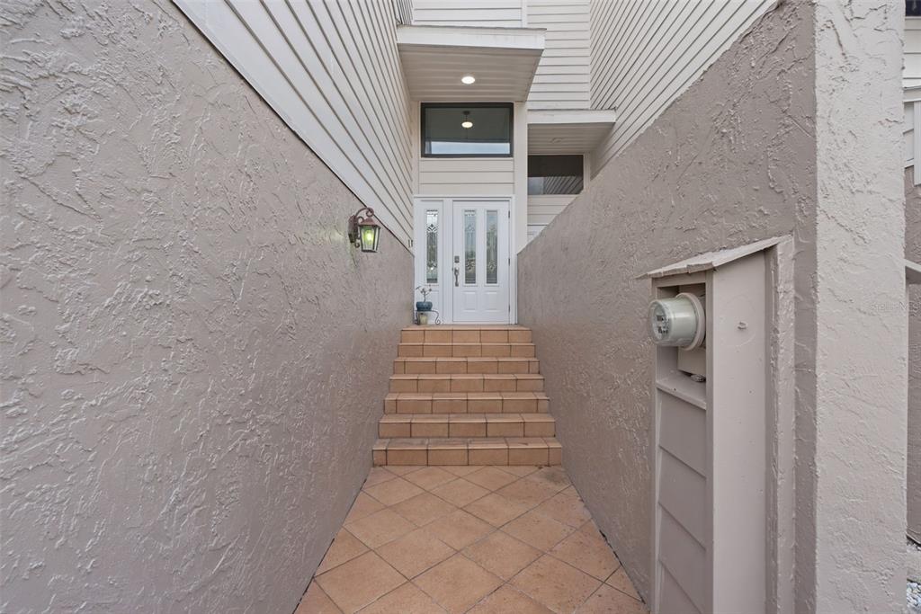 13956 LAKE POINT DRIVE, CLEARWATER, FL — photo 5 of 30