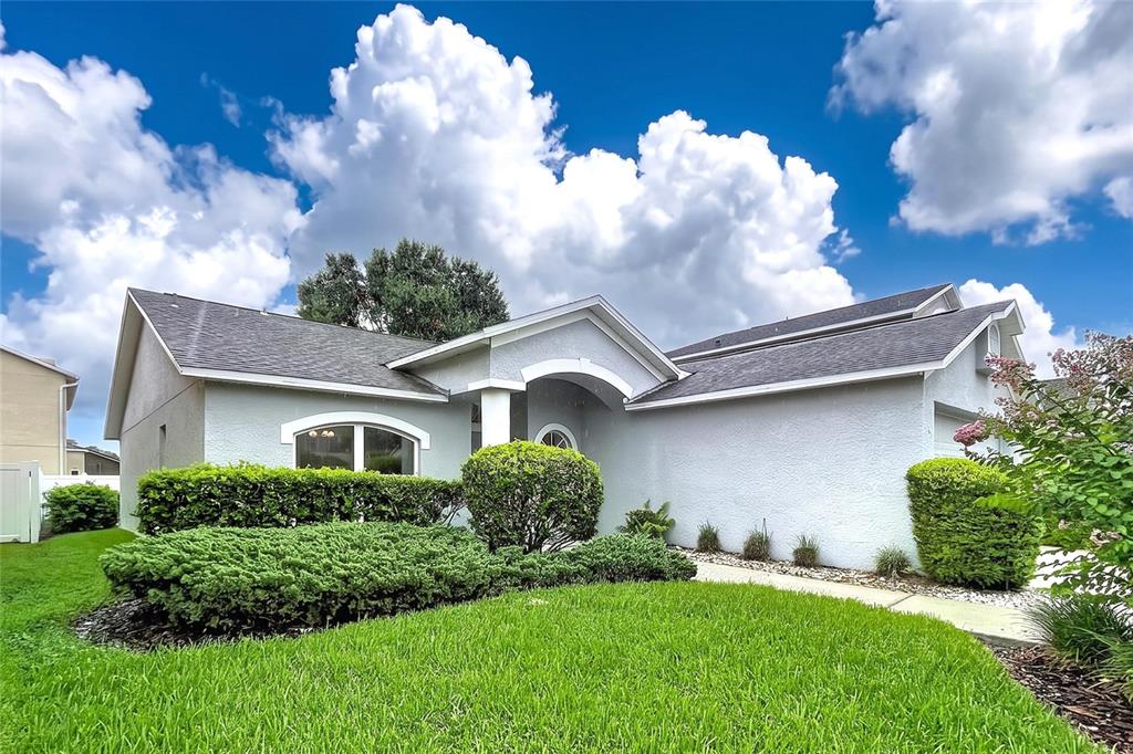 27408 CORAL SPRINGS DRIVE, WESLEY CHAPEL, FL — photo 2 of 30