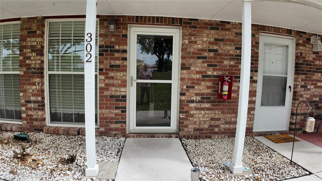 5850 CYPRESS GARDENS BOULEVARD UNIT 302