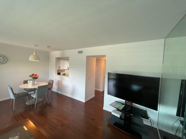 2042 AUSTRALIA WAY W UNIT 76, CLEARWATER, FL — photo 5 of 30
