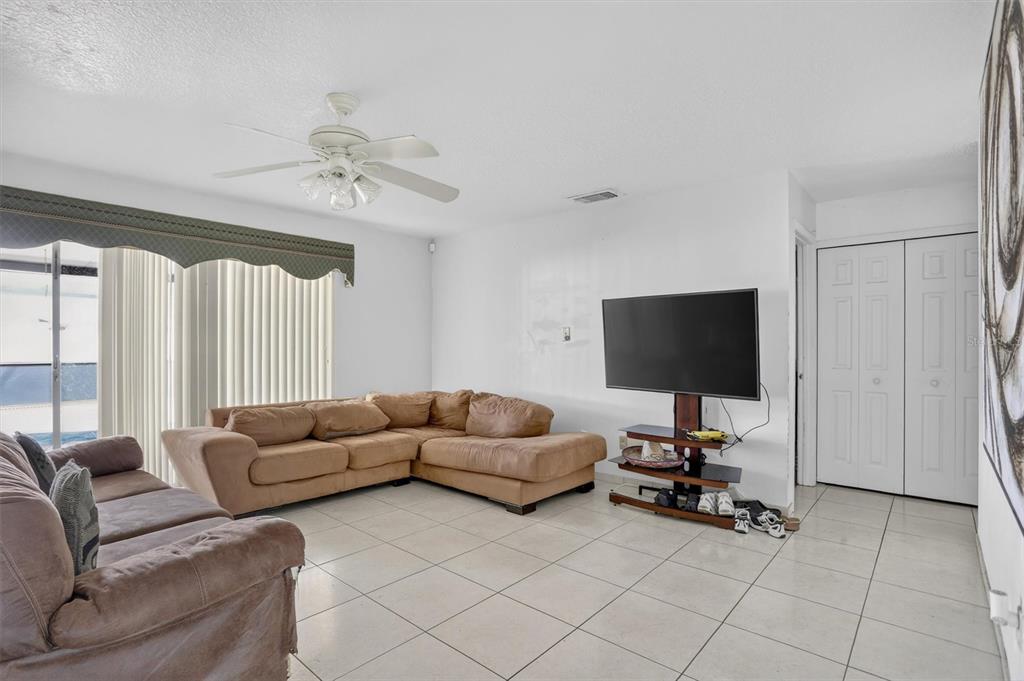 651 ELDERWOOD COURT, KISSIMMEE, FL — photo 3 of 18