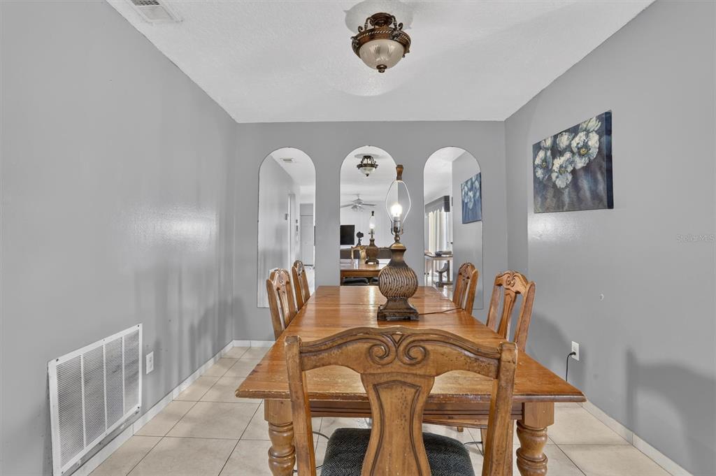 651 ELDERWOOD COURT, KISSIMMEE, FL — photo 5 of 18