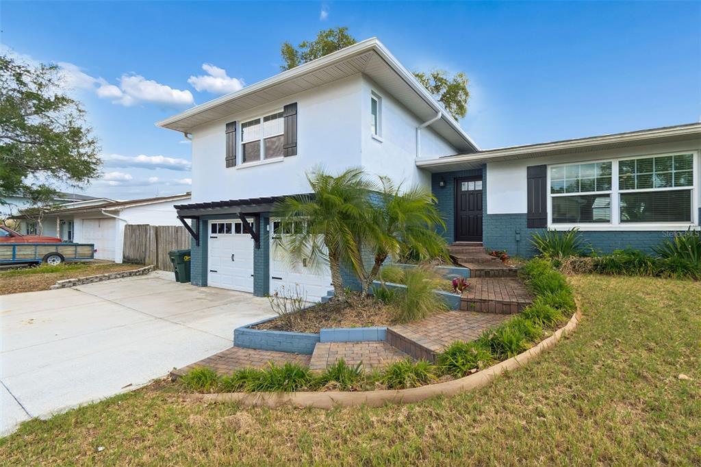 13548 BELLEWOOD AVENUE, SEMINOLE, FL — photo 2 of 30