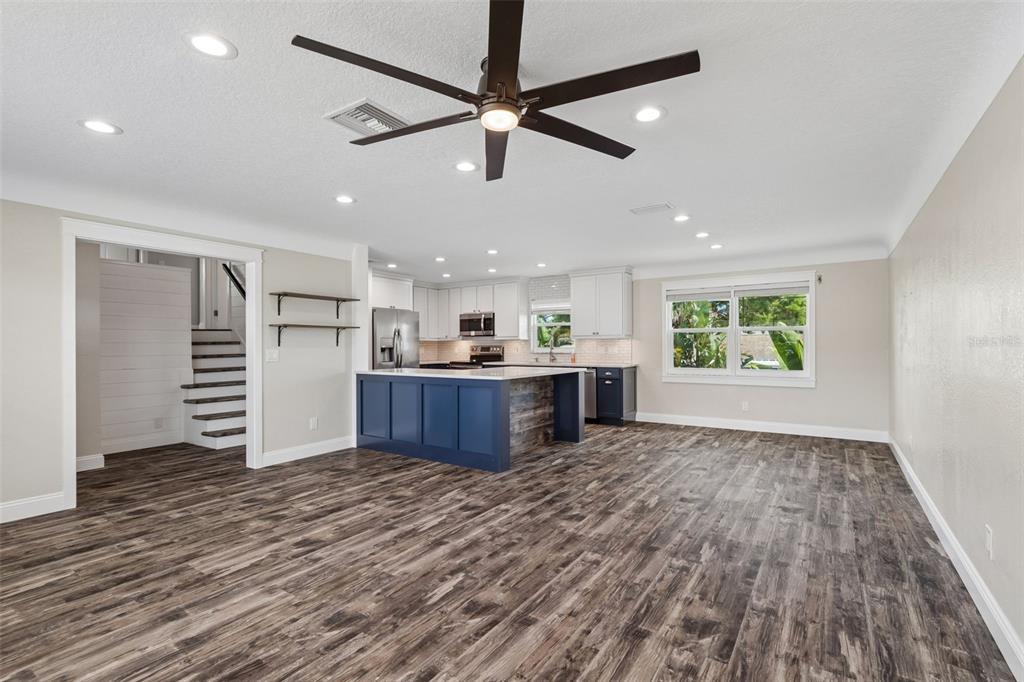 13548 BELLEWOOD AVENUE, SEMINOLE, FL — photo 3 of 30