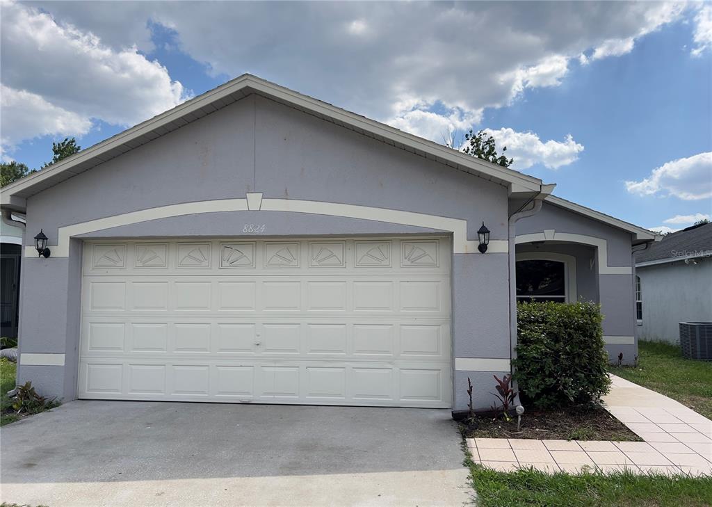 8824 VALENCIA OAKS COURT