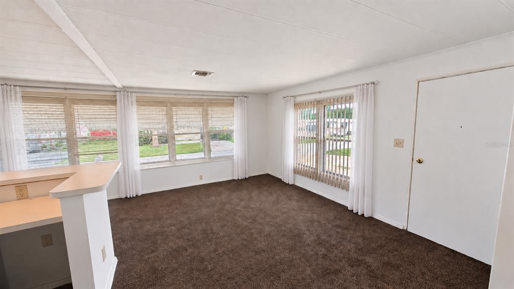 6624 DURIAN TRAIL, NEW PORT RICHEY, FL — photo 4 of 9