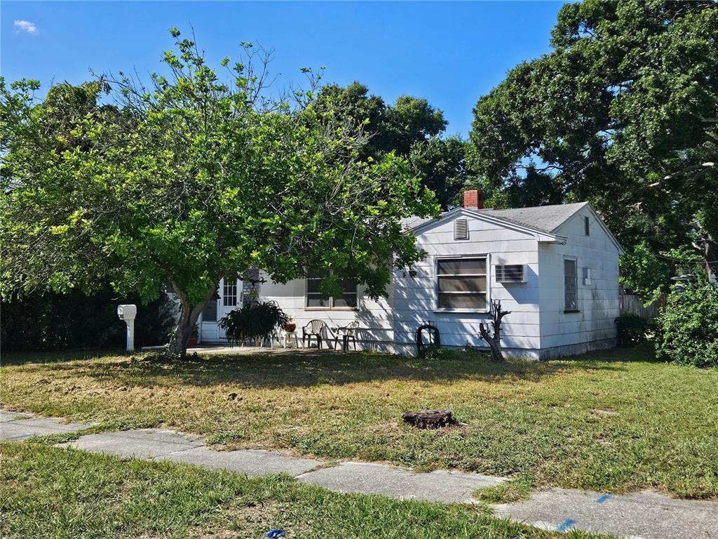 4609 16TH AVENUE N, ST PETERSBURG, FL — photo 2 of 7
