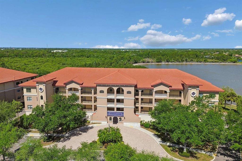 7702 LAKE VISTA COURT UNIT 202