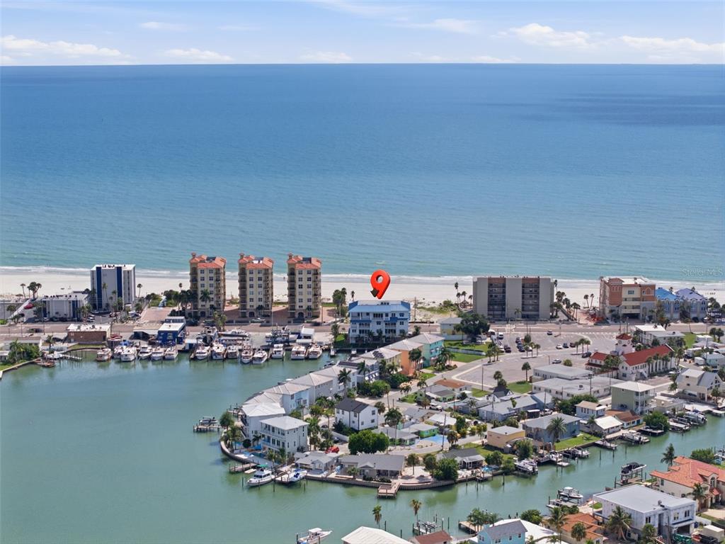 13655 GULF BOULEVARD UNIT 401, MADEIRA BEACH, FL — photo 3 of 30