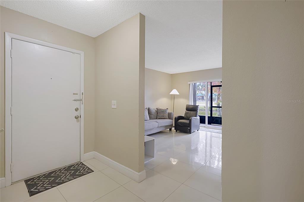 2408 BARLEY CLUB COURT UNIT 2, ORLANDO, FL — photo 3 of 27
