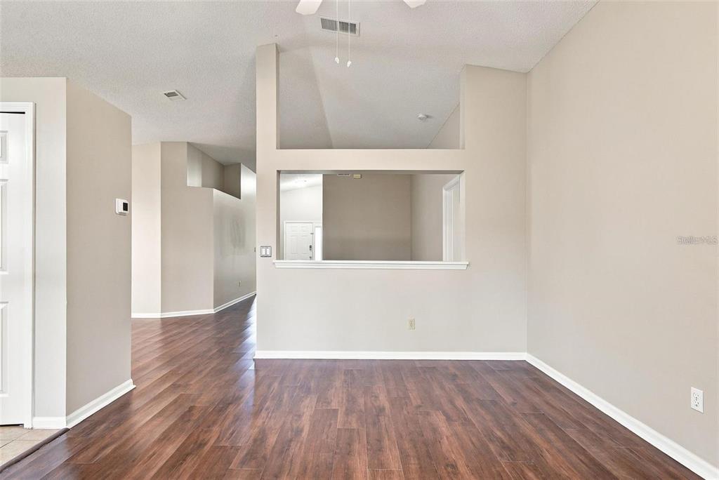 562 SHORT PINE CIRCLE, ORLANDO, FL — photo 4 of 18