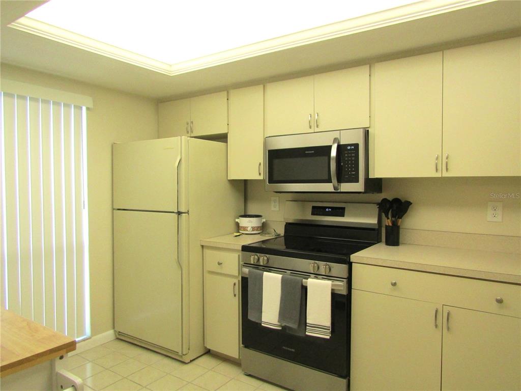2989 TAYWOOD MEADOWS UNIT 19, SARASOTA, FL — photo 3 of 23