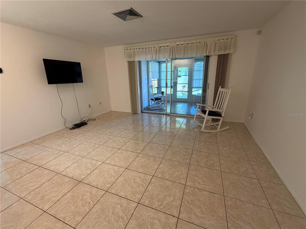 6031 ARLENE WAY, BRADENTON, FL — photo 4 of 15