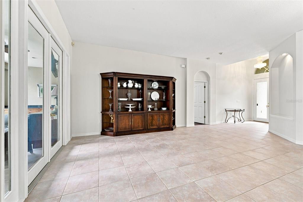 2103 BOOT LAKE CIRCLE, TAMPA, FL — photo 5 of 30
