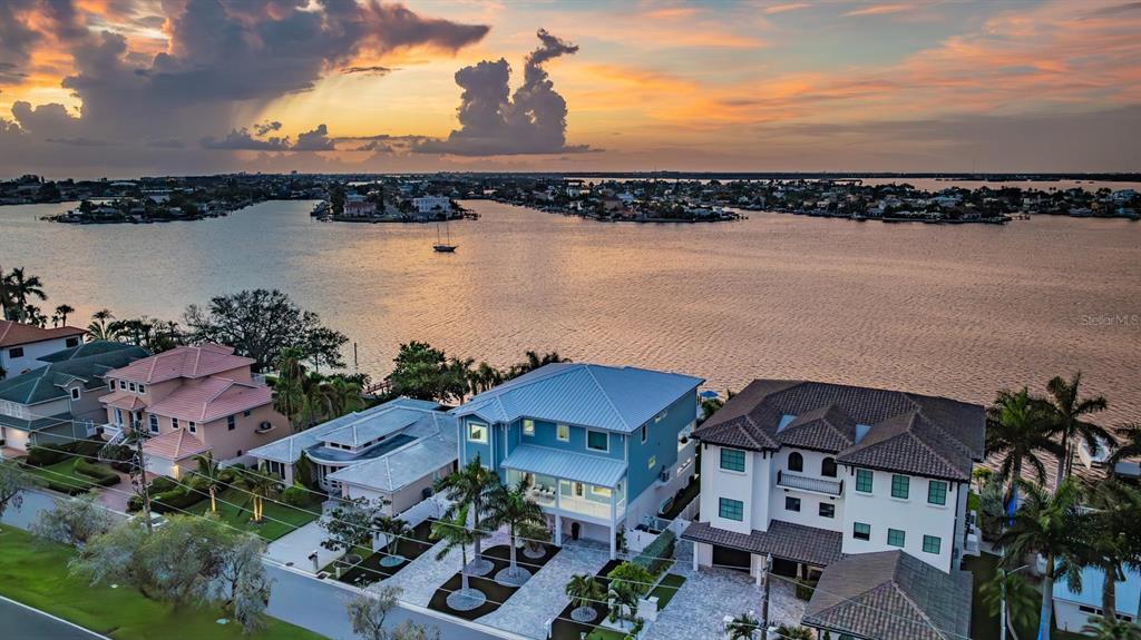 7 PARADISE LANE, TREASURE ISLAND, FL — photo 3 of 30