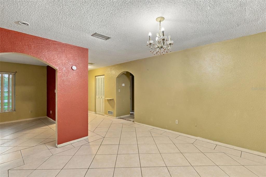 1115 EAGLES NEST AVENUE, DELTONA, FL — photo 3 of 30