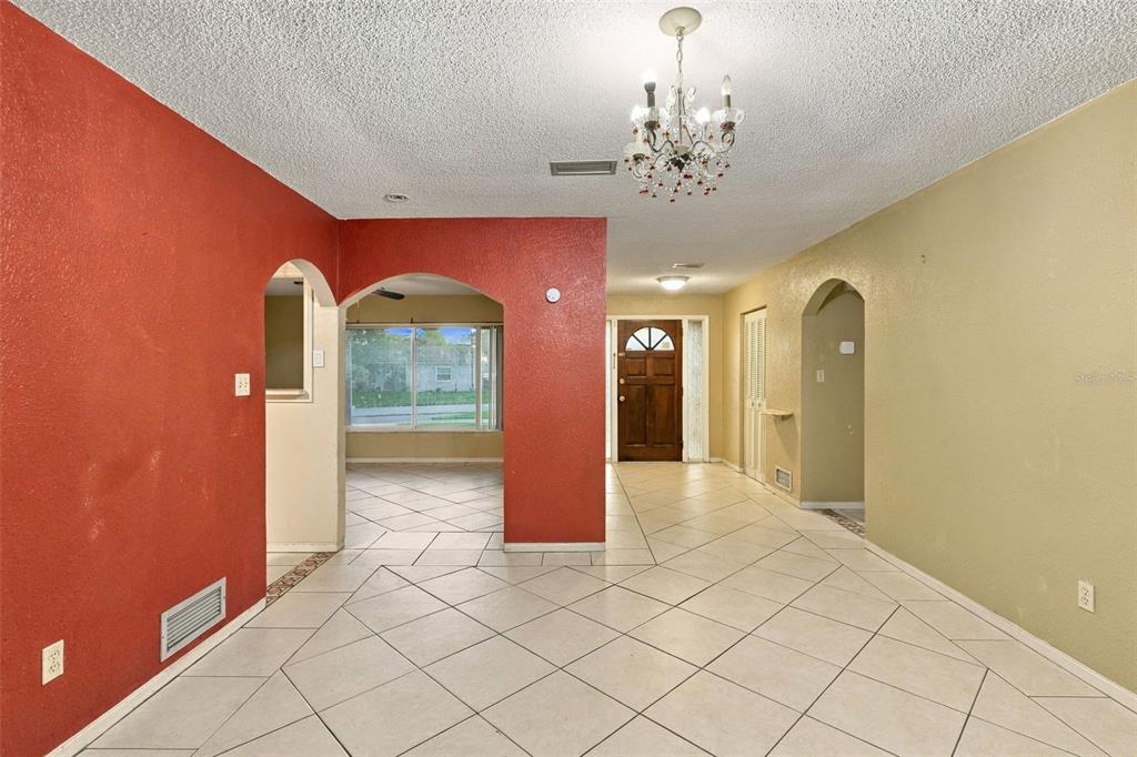 1115 EAGLES NEST AVENUE, DELTONA, FL — photo 4 of 30