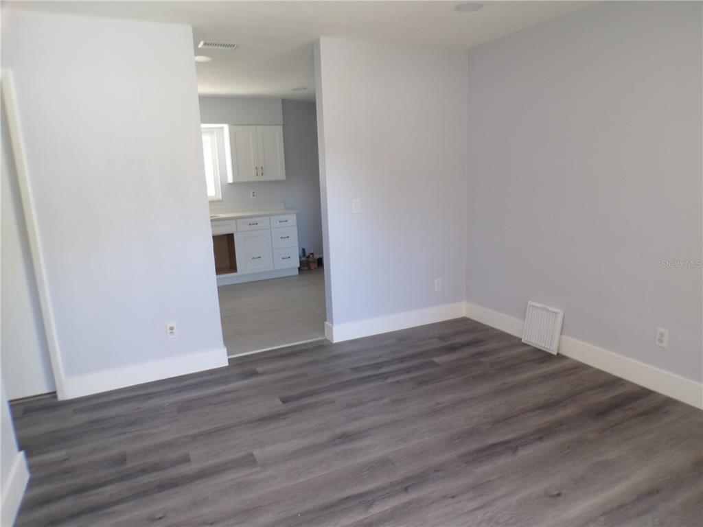 2455 35TH STREET S, ST PETERSBURG, FL — photo 4 of 20