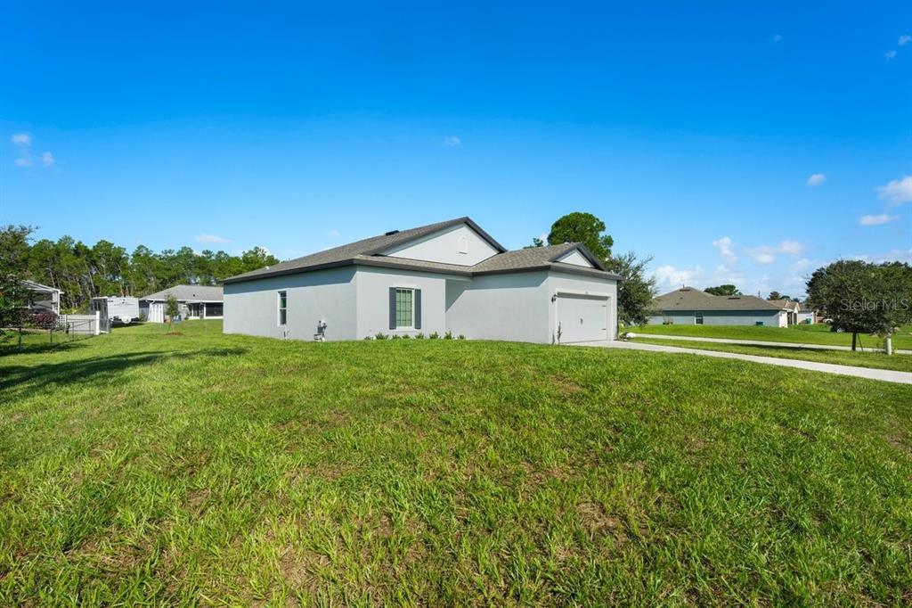 1768 COURTLAND BOULEVARD, DELTONA, FL — photo 3 of 35