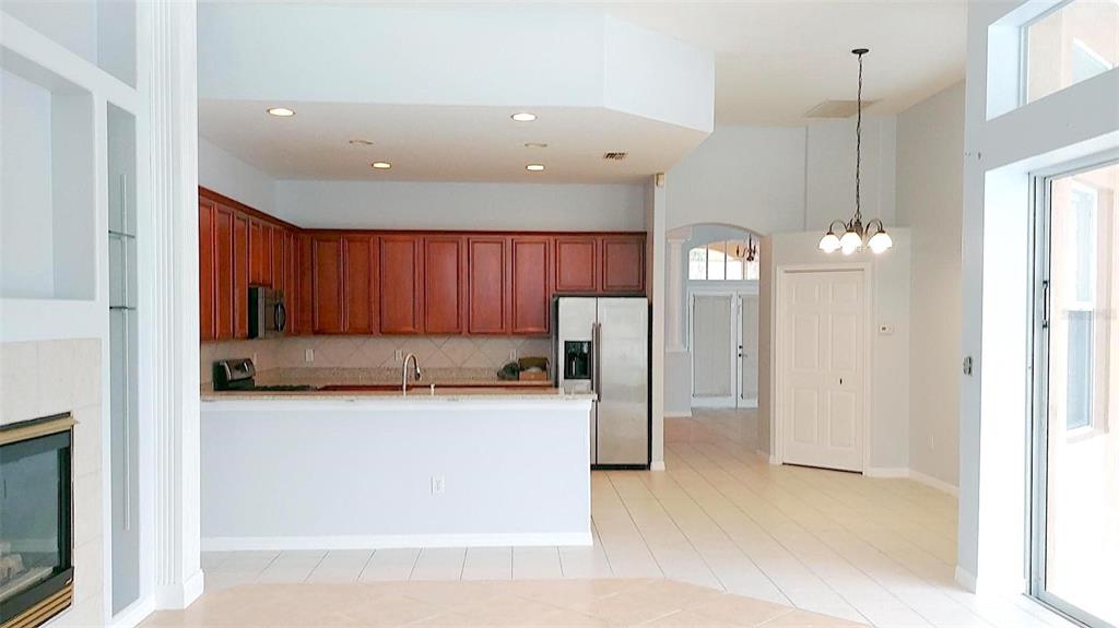 18309 EASTWYCK DRIVE, TAMPA, FL — photo 4 of 18