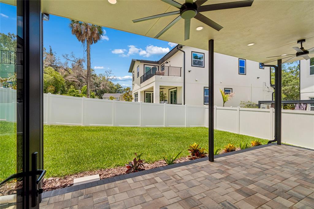 1305 HILTON PLACE, TAMPA, FL — photo 5 of 30