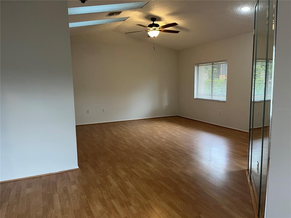 8180 STURBRIDGE COURT UNIT C, WEEKI WACHEE, FL — photo 3 of 30
