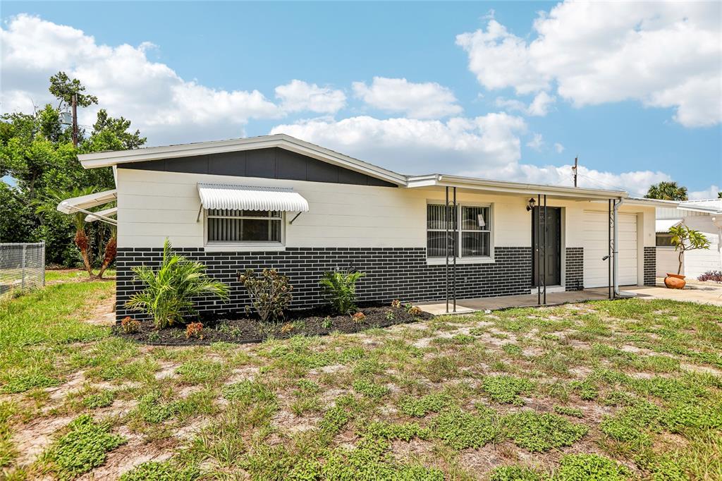 1535 SENTINEL STREET, HOLIDAY, FL — photo 3 of 32