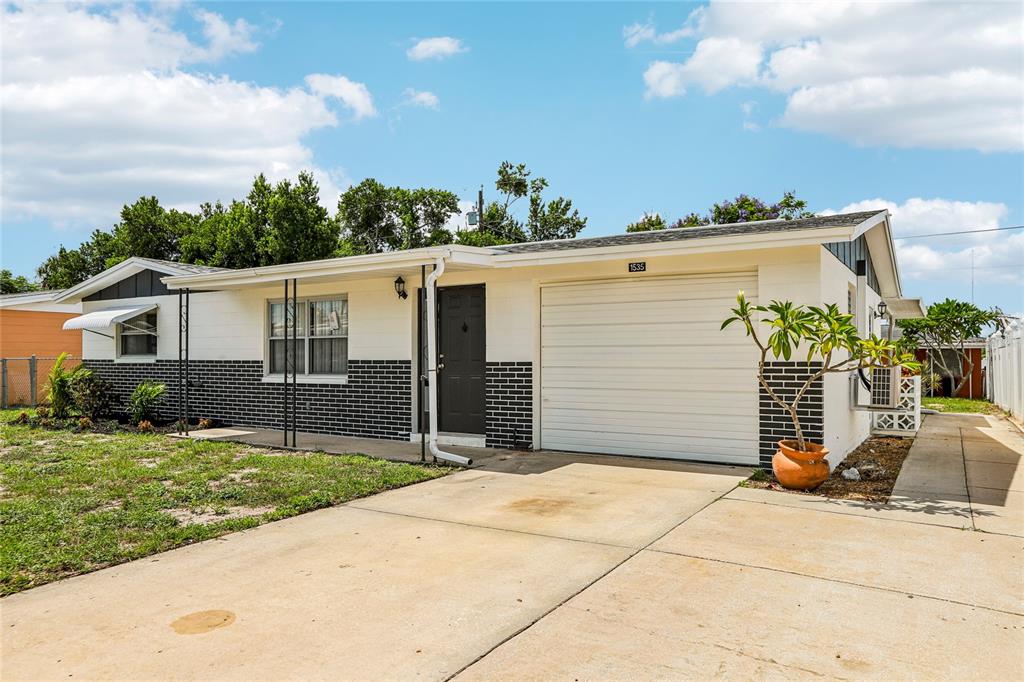 1535 SENTINEL STREET, HOLIDAY, FL — photo 4 of 32
