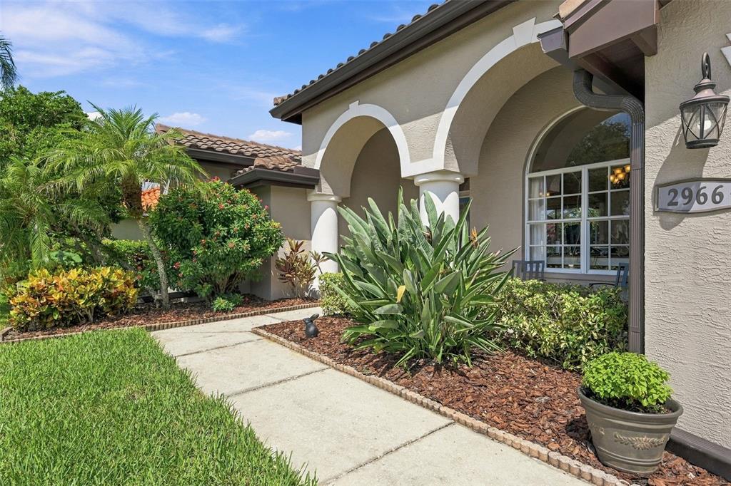 2966 HILLCREEK CIRCLE S, CLEARWATER, FL — photo 3 of 30