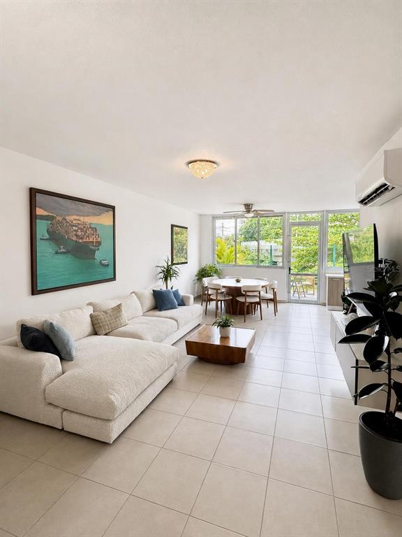 107 Rotonda TRAFALGAR SQUARE, GUAYNABO, PR — photo 2 of 14