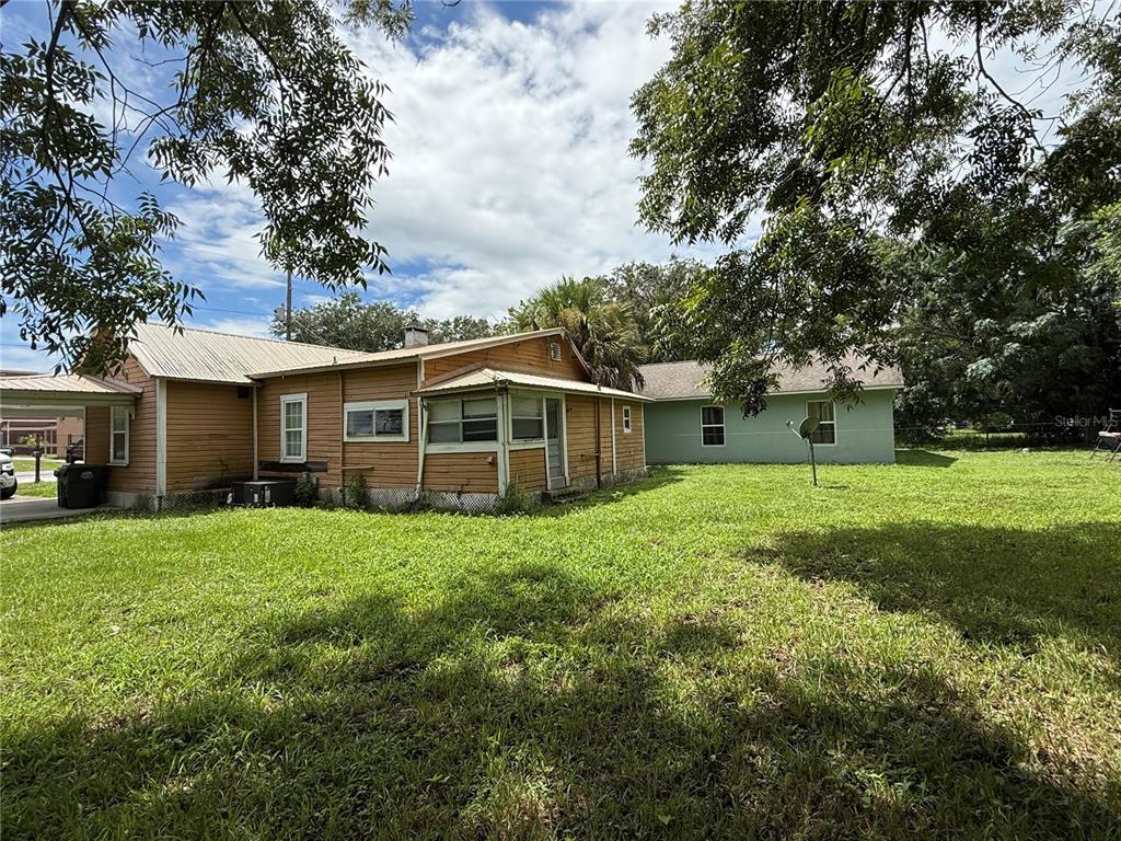 143 BULLDOG LANE, UMATILLA, FL — photo 3 of 10