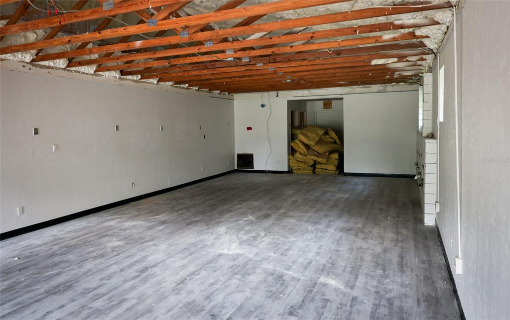 430 NW 5TH AVENUE, GAINESVILLE, FL — photo 2 of 5
